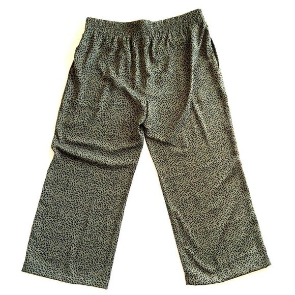 Hema Women's Pants Wide Leg in Olive Green Size XL - Picture 2 of 9